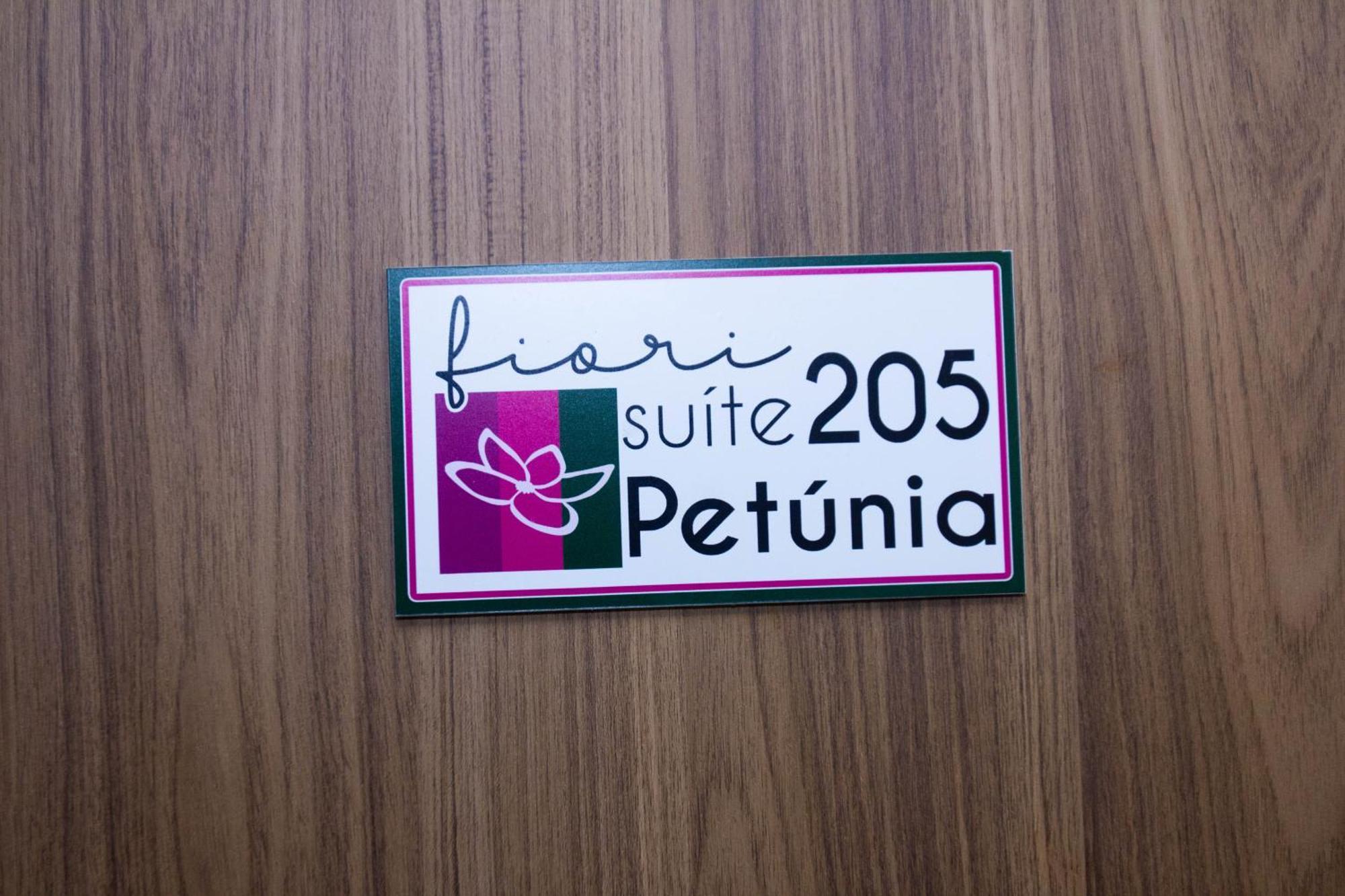 Fiori Suites Goiania Phòng bức ảnh