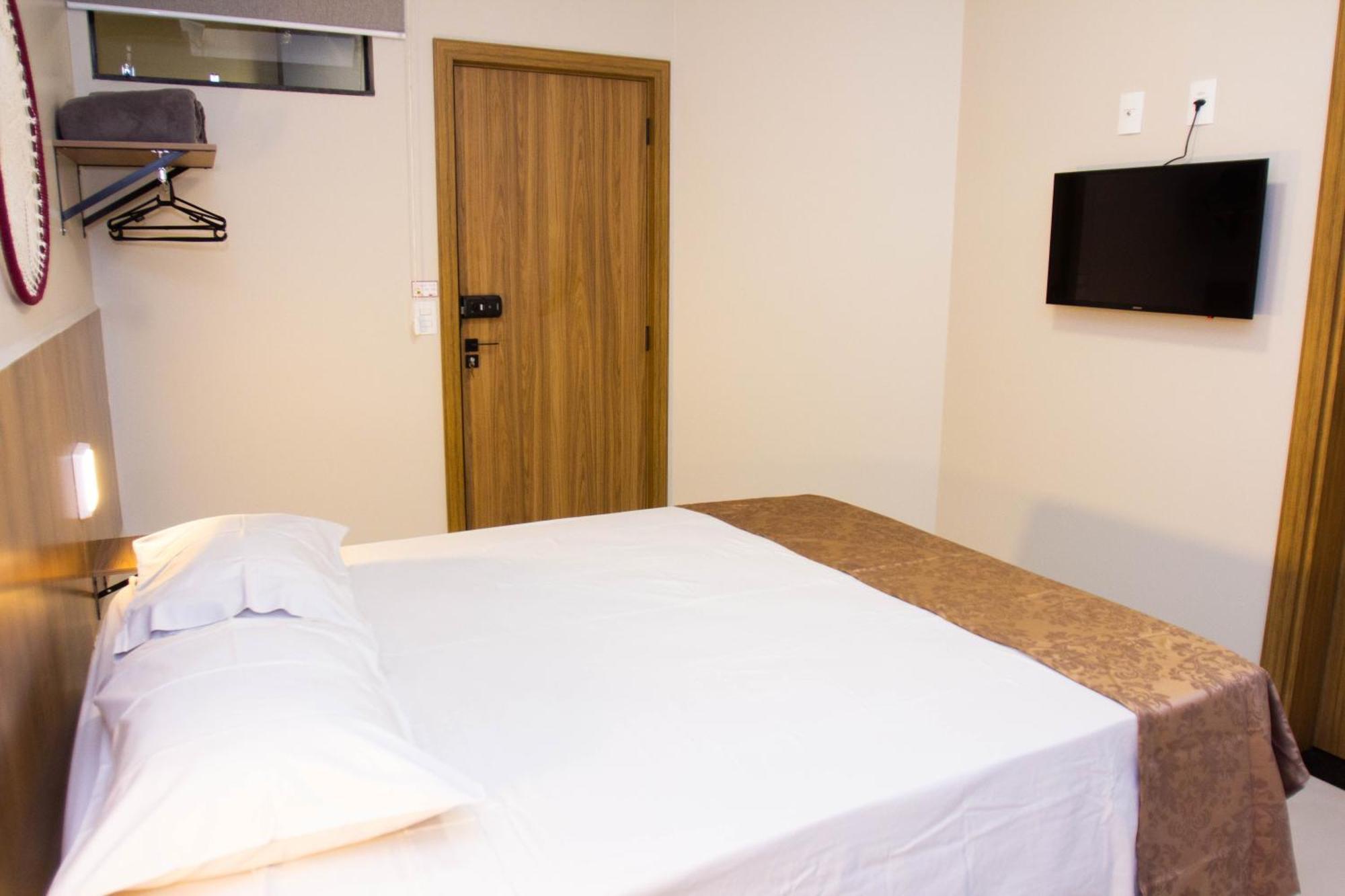 Fiori Suites Goiania Phòng bức ảnh